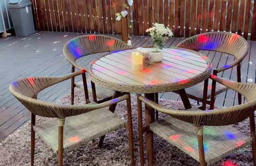 Papatoetoe House | “Private Bedroom & Large Deck + Separate Entrance”