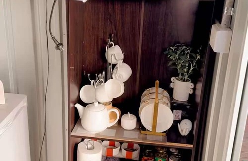 Papatoetoe House | “Private Bedroom & Large Deck + Separate Entrance”