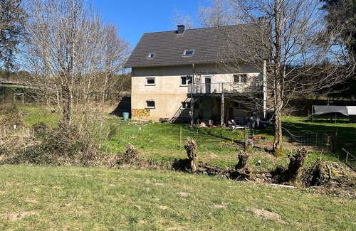 Heilbach Apartment | Artful living in the absalonart vacation apartment Pet-friendly!