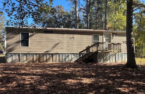 Inman House | Cozy Lakeview Getaway Peaceful Retreat Near Nature Milner Georgia