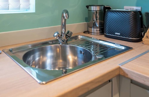 Earl Shilton Apartment | Hilltop Apartment 3 - UK50595