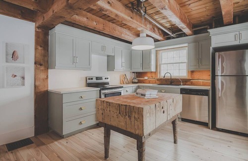 Zorra Cabin | This Listing is not yet Live