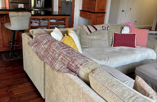 Santa Ynez House | 5-bedroom ranch house on 5 acres with Mountain views in adorable Santa Ynez