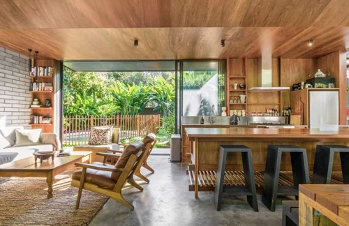 Ocean Shores House | Muli Muli - Modern Architectural