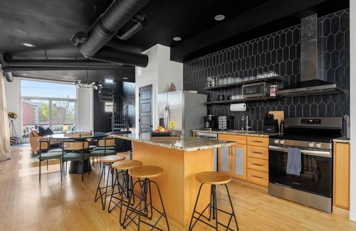 Butchertown House | The Rickhouse ~ Elegance & Fun Wrapped In One!