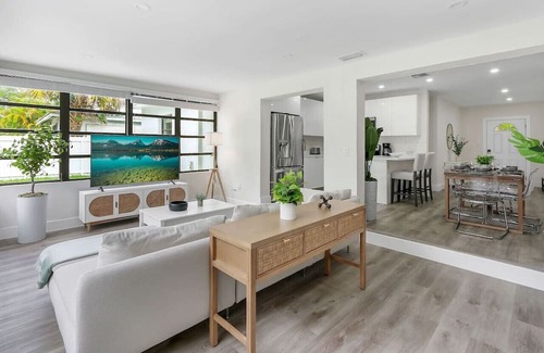 North Miami House | Charming 4BR Oasis with Saltwater Pool & Parking