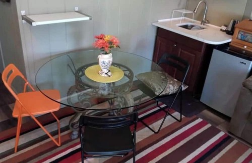 Southwest Apartment | independent home near downtown