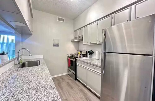 Nassau Bay Apartment | Enjoy Houston’s Bay Area in a Chic, Cozy Hideaway!