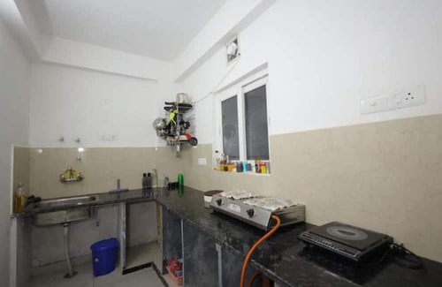 Kalyanpur Apartment | Private Suite with Full Kitchen-Walk to IIT Kanpur