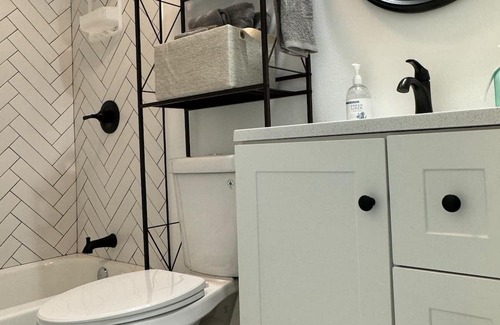 Hawthorne House | Newly built, stylish and spacious 3-bedroom getaway. Near SoFi Stadium & LAX.