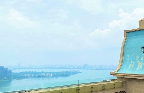 Tay Ho Apartment | Apartment | Self Check-in | Near Airport
