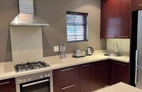 Greater Johannesburg Metropolitan Area Apartment | Morning View Guesthouse