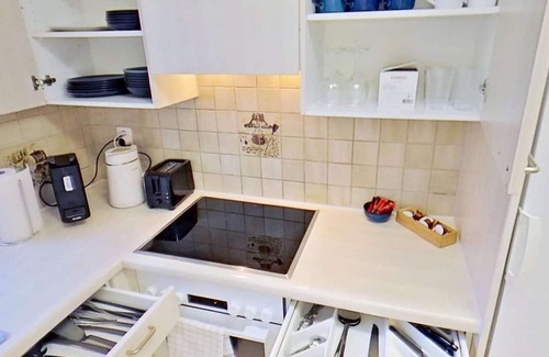 Seebach Apartment | Practical 2-Bed Apartment Near Seebach