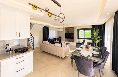 Hisaronu Villa | 4+1 Luxury Holiday Villa for 8 People with Private Pool in Fethiye Ölüdeniz area