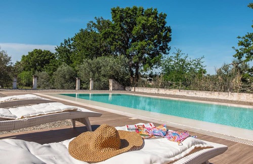 Martina Franca Villa | Original trullo, walking distance to Alberobello (UNESCO)n10m x 5m private pool.
