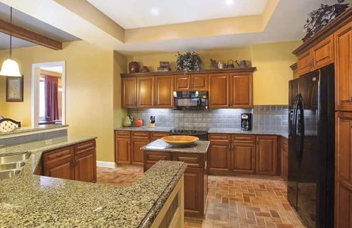 Shawnee On Delaware Apartment | Fantastic 4 bedroom Presidential Sleep up to 14! Shawnee On The Delaware!