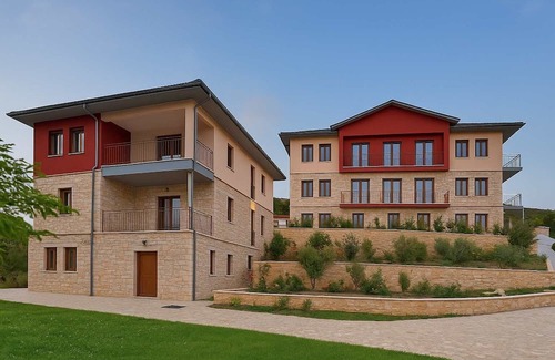 Ligiades Condo | Spacious Junior Suite | Lake Gem at Arktos Hotel