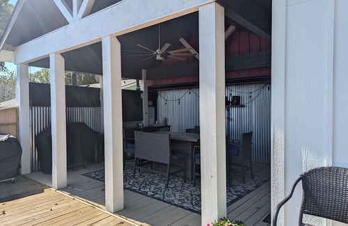 Lost Bridge Village House | Spacious 5 bedroom 5 bathroom remodeled home great view of beautiful Beaver Lake