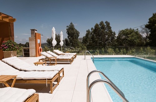 Pacos de Gaiolo House | Souto Village by MET