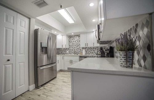 St. Petersburg - Clearwater Condo | NEWLY RENOVATED! Beach Condo with Luxury Amenities