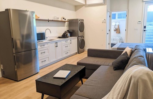 Coquitlam House | Beautiful New 1-Bedroom Ranch Park Retreat