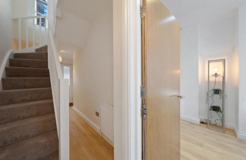 Cathedrals House | Beautiful Victorian Townhouse