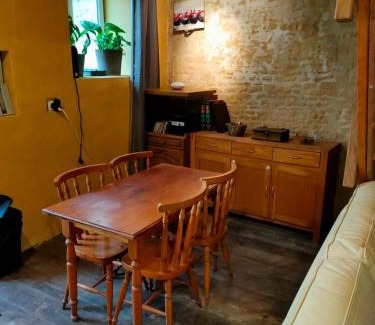 Chicheboville House | L'Apto - Gîtes à la ferme - Jardin avec plancha