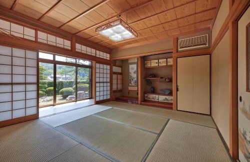 Yunohana House | IZA cominca 萬