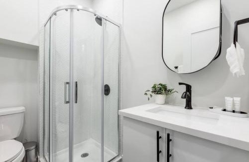 Downtown Ottawa Apartment | Modern Comfort - 1BR Apt w Sleeper Sofa - Downtown