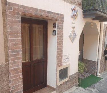 Mili San Pietro House | Camera Santo Stefano