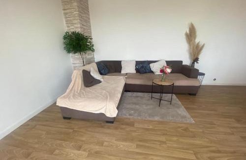 Bezons Apartment | Duplex familial vue Tour Eiffel
