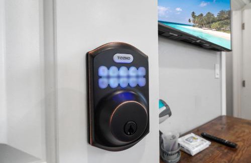 Central Alameda Bed & Breakfast | Private Room in Townhouse