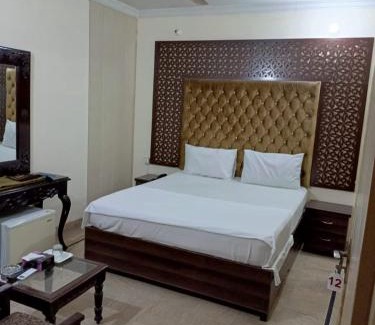 Karachi House | White Palace guest house