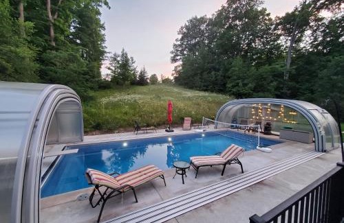 Traverse City Apartment | Elegant 2 king bedroom apt