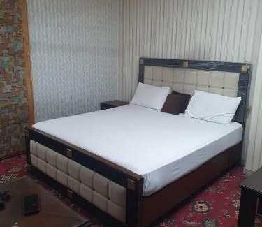 Jhang Sadar House | Town Guest House