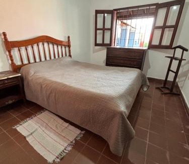 Tucuman House | Casa a 5 minutos de Y Buena, tres dormitorios, living comedor, cocina, pileta, cochera para dos autos con portón automático