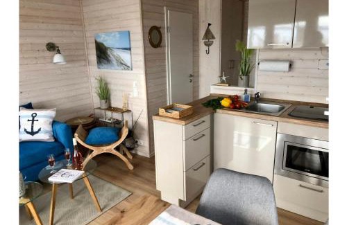 Heiligenhafen Boat Rental | Hausboot Fehmarnsund