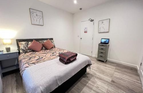 Broad Green Apartment | Dunamis Staycation West Croydon