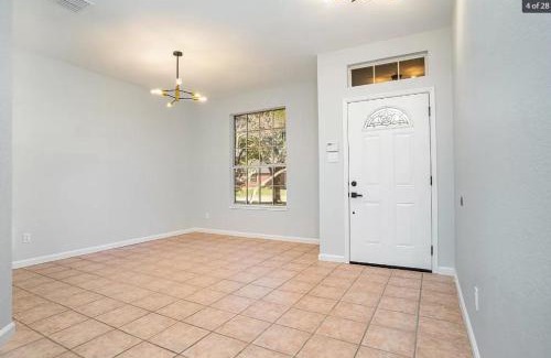 Rowlett House | Re-modeled home in a great area