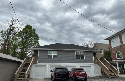 Somerset Apartment | Fresh and modern, 2022 build.