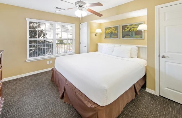 Holiday inn 2380 East Hwy 76 Branson Mo 65616