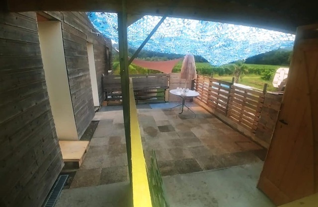 Villa between fields and vines