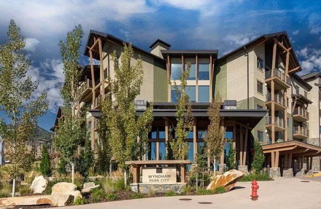 Cozy 2-bedroom condo with WiFi, AC in fabulous Park City