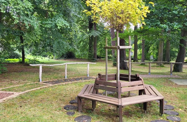 Quiet vacation apartment at the spa gardens in Ehlscheid