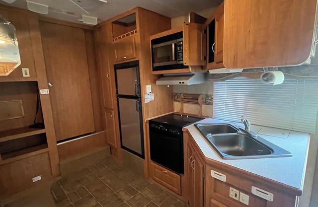Cozy Camper at Rockwater Campground with all the amenities the campground offers