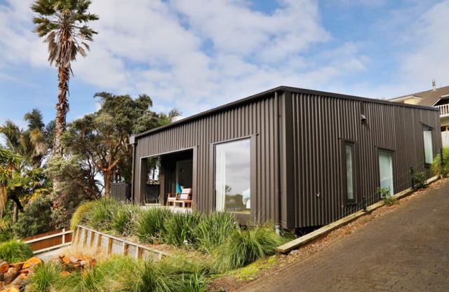 Hosts on the Coast Coastal Vibes Waihi Beach