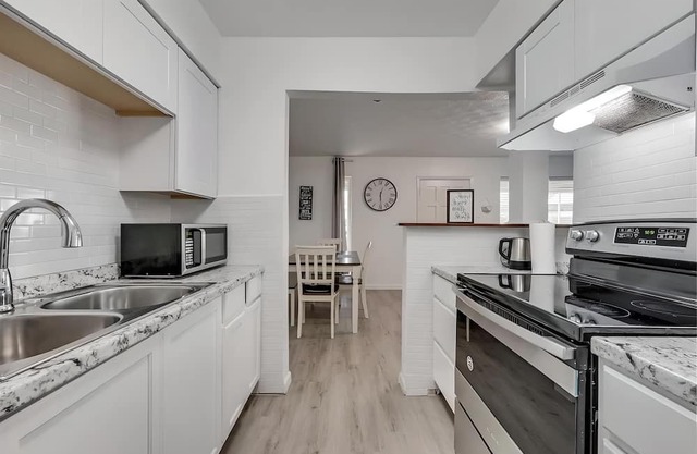 Cozy 2-bedroom apartment in excellent Dallas with fitness room, WiFi