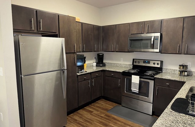 Charming 2-bedroom house in gorgeous Lafayette with AC, WiFi