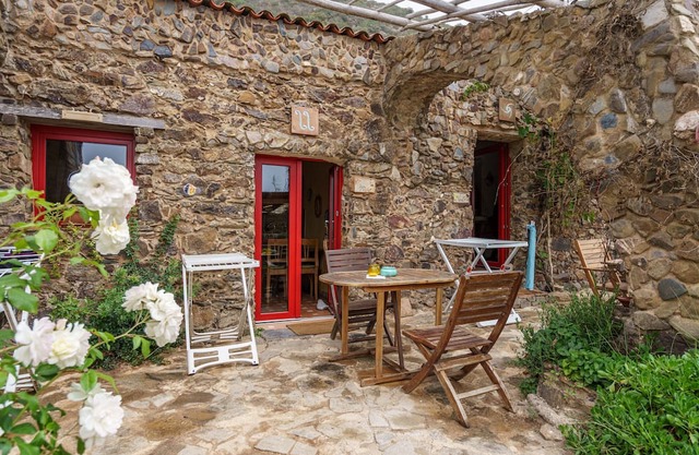 Studio Apartment 'Agua' with Mountain View, Shared Terrace and Wi-Fi