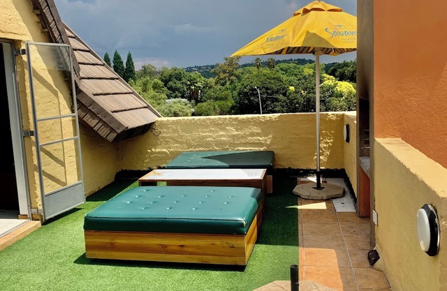 Penthouse delightful in Centurion with WiFi